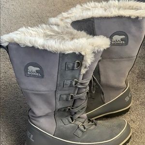 Women’s Sorel winter boots